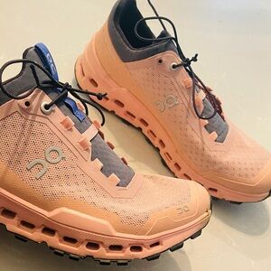 Cloud Ultra On Runners women's 10